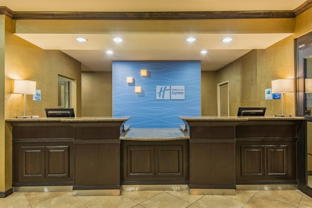 Holiday Inn Express & Suites Clovis