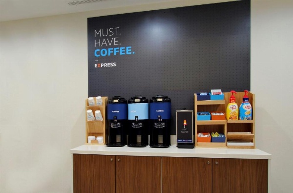 Holiday Inn Express & Suites Clovis image 28